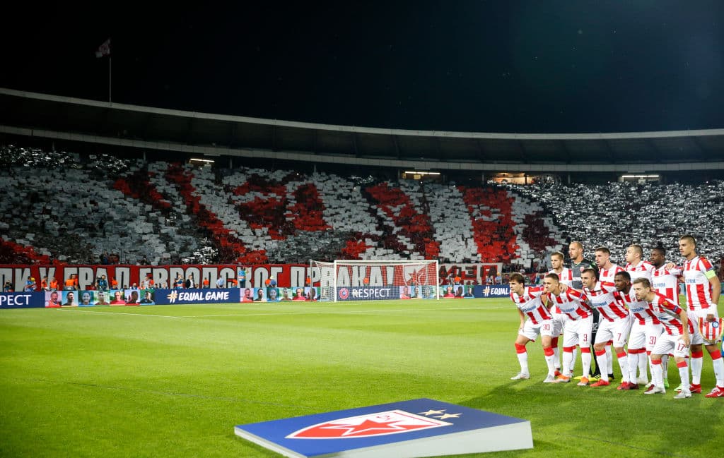 Estrella Roja volvió a disfrutar de un partido de fase de grupos de Champions League luego de 26 años y lo hizo en duelo por el grupo C contra Napoli.