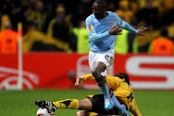 El Manchester City venía de un empate sin goles y recibió en la Vuelta al Aris Salónica.