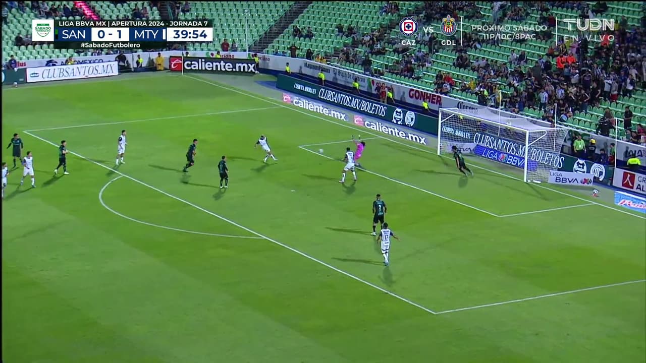 ¡Increíble! Berterame se acaba de comer el gol más fácil de su vida