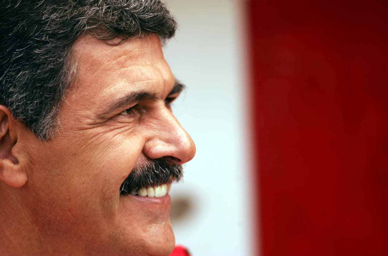 Ricardo ‘Tuca’ Ferreti | Llegó al balompié mexicano en la década de los setenta para brillar con los Pumas de la Universidad donde ganó dos títulos de liga lidereando la media cancha. Tras su retiro en 1991 pasó al banquillo de los universitarios.