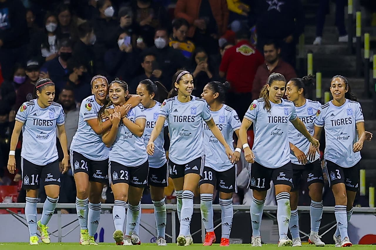 Al 63, María Guadalupe Sánchez aprovechaba un rebote en el área para abrir el marcador tras varios intentos de peligro.