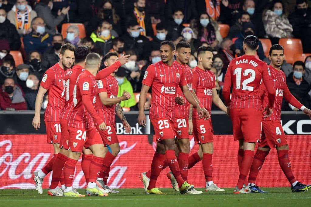 Sevilla no logró mantener el 0-1 hasta el final del encuentro y se ben conformar con el empate 1-1 frente al Valencia.