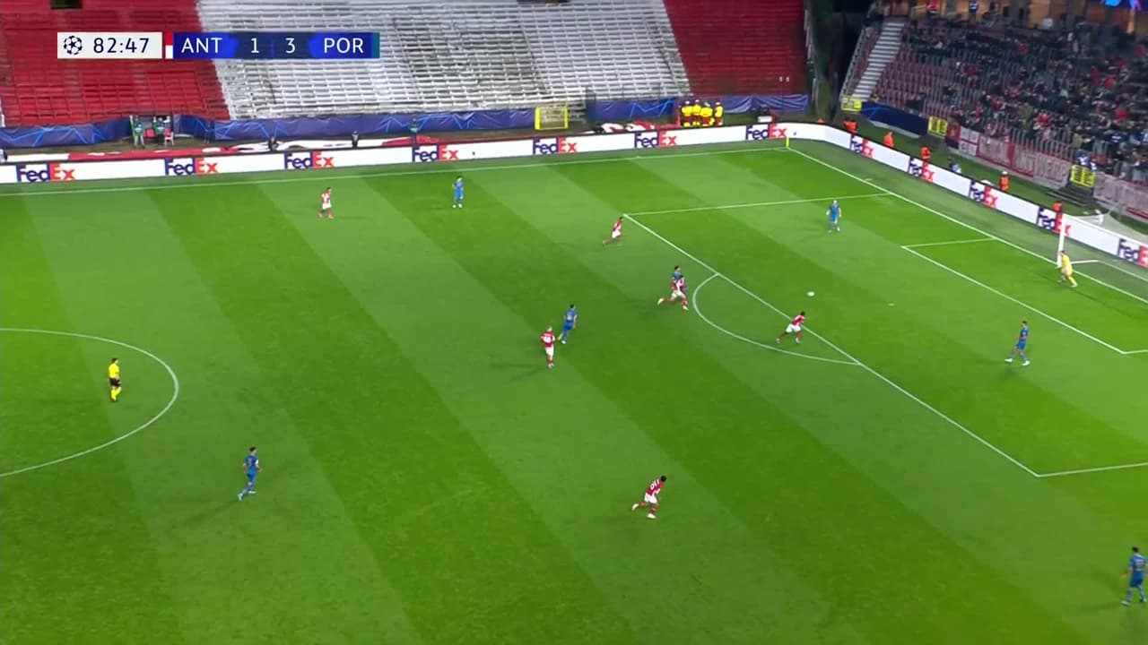 ¡Hat-trick! Evanilson firma su triplete y el 1-4 del Porto