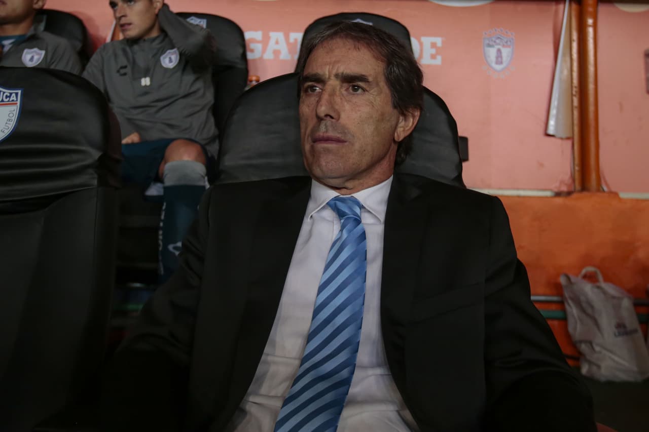 Almada presentó una alineación inicial con 9 mexicanos, 7 de ellos formados en el América.