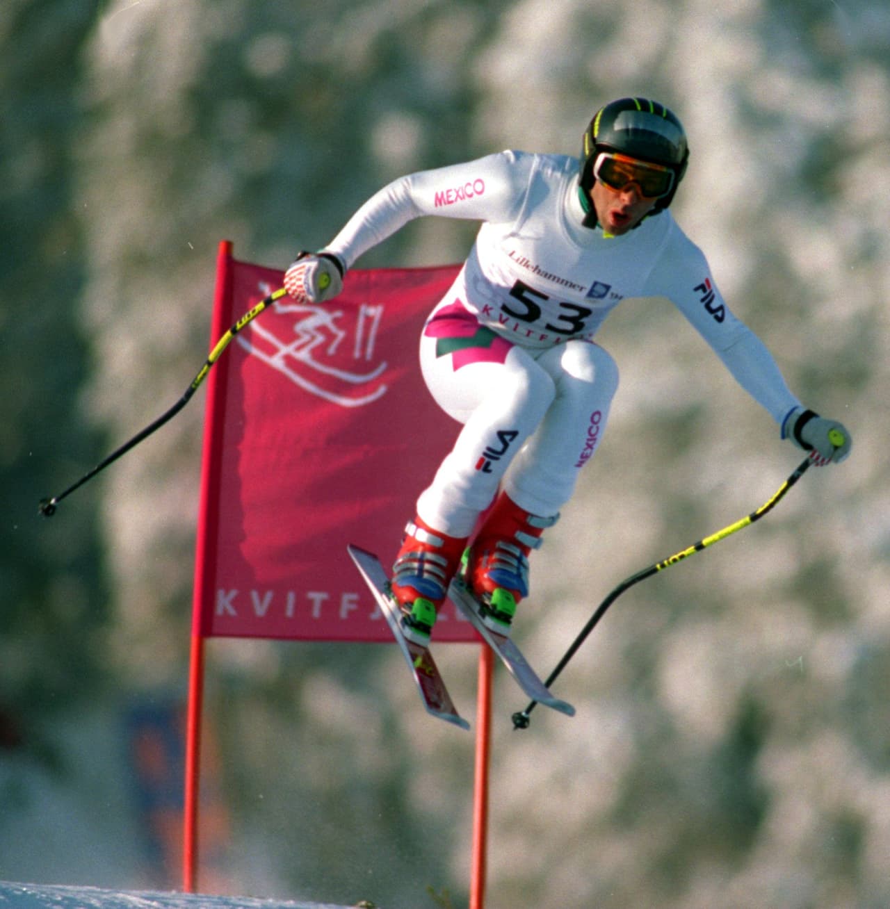 Hubertus Von Hohenlohe, descendiente de familia principesca europea, ha sido el máximo representante de México en los Olímpicos de Invierno y este fue el unifome que usó en Lillehammer (Noruega) en 1994.