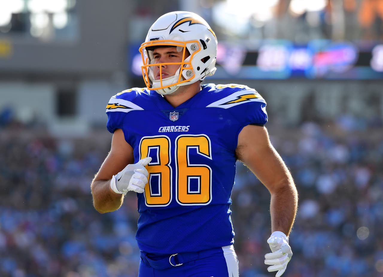Hunter Henry reaparecería con Chargers en Playoffs