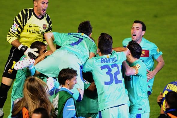 No había futbolista del Barça que no estuviera inmerso en los festejos.