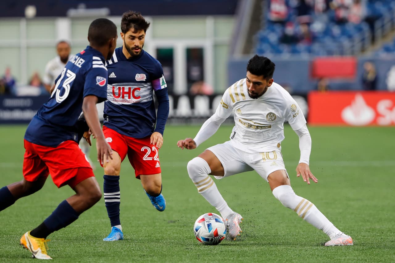 Golpe de New England Revolution a Atlanta United, que perdió esta semana dos partidos consecutivos.
<br>
