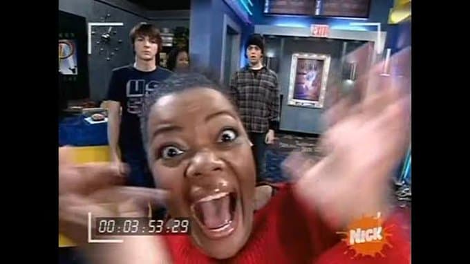 Shakira y Jennifer López protagonizan el show de medio tiempo y los memes no perdonan su actuación.