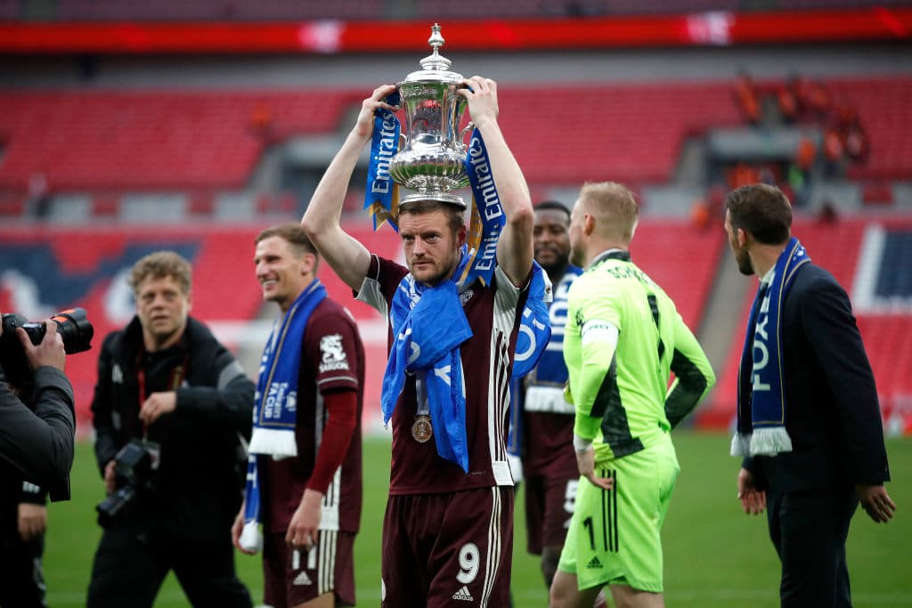 Leicester City continúa haciendo historia y consiguen su primer título de la FA Cup.