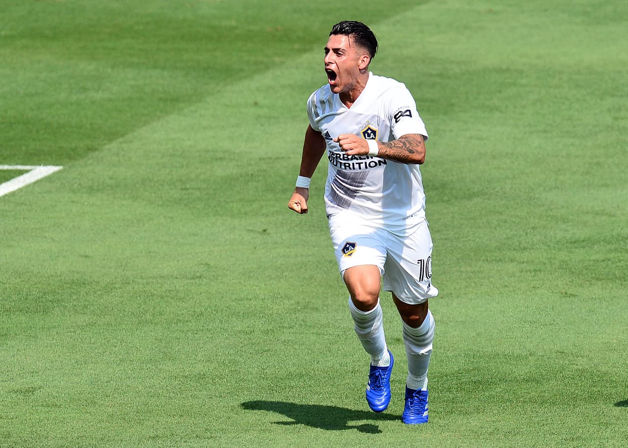 Mediocampista - CRISTIAN PAVÓN (LA)
<br>