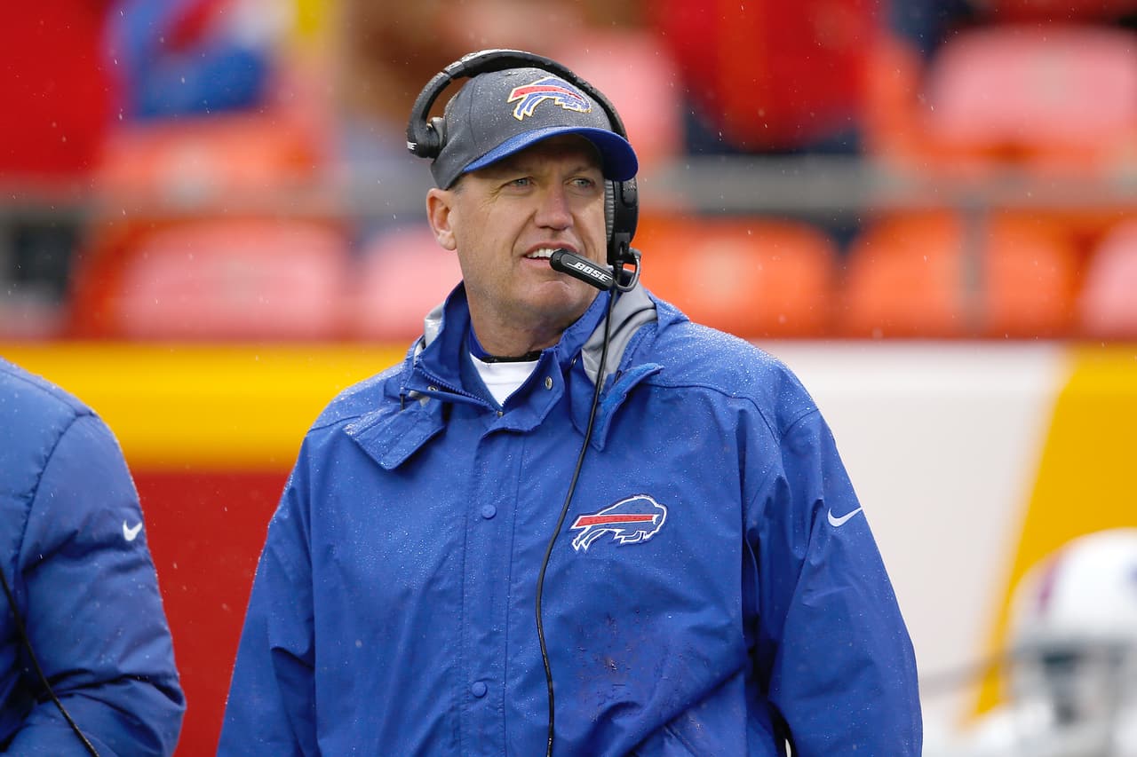 BUFFALO BILLS - Rex Ryan. Primera temporada y hasta ahora está en .500, eso es mejor que ganar menos de 5 partidos en un año debut. Está en posición como aspirante a playoffs con un equipo balanceado, él también ha mantenido el equilibrio.