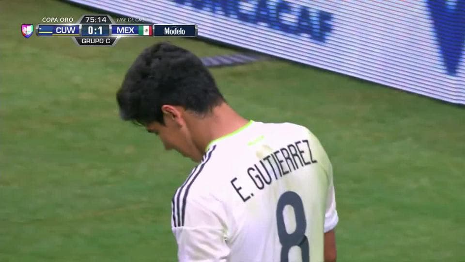 Disparo afuera de Erick Gutiérrez