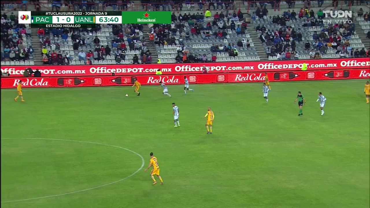 ¡GOOOL! Luis Quiñones anota para Tigres.