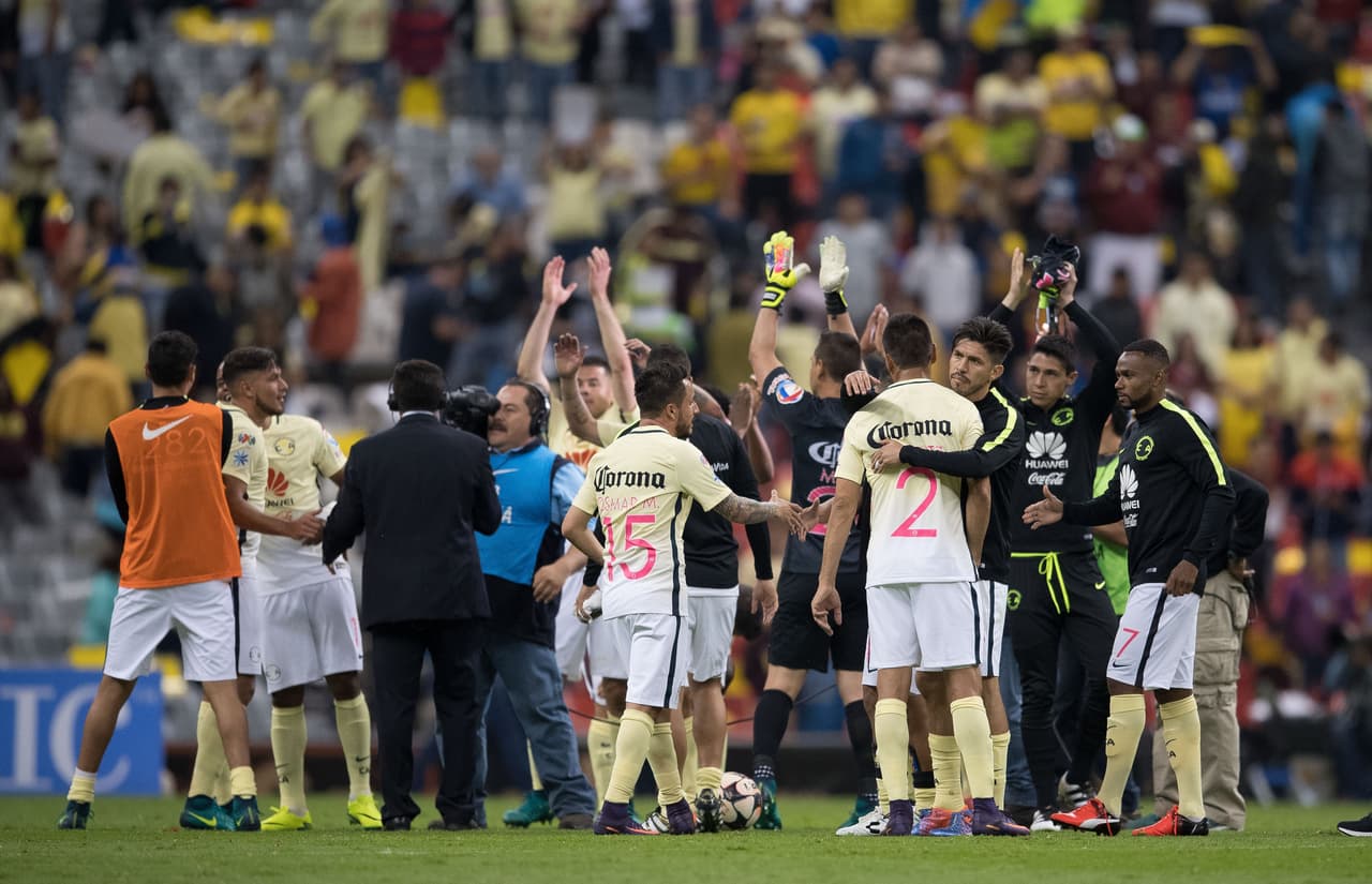 Lo más comentado de la jornada viene desde el Estadio Azteca, las Águilas festejaron sus primeros cien años ante Tijuana en un partido que dio mucho de qué hablar. Ricardo La Volpe le ganó la partida futbolística a Miguel Herrera y se llevó los tres puntos.