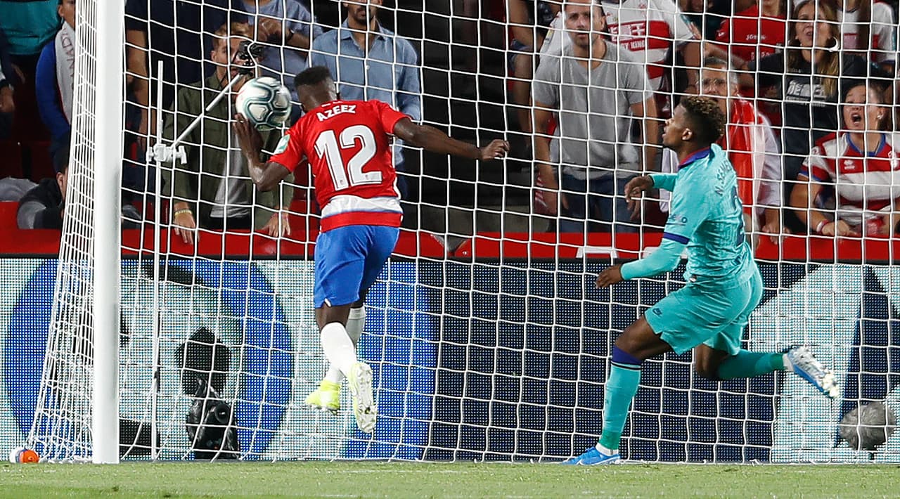 Con goles de Ramon Azeez y Álvaro Vadillo el granada apalasta a un barcelona sin idea de juego.