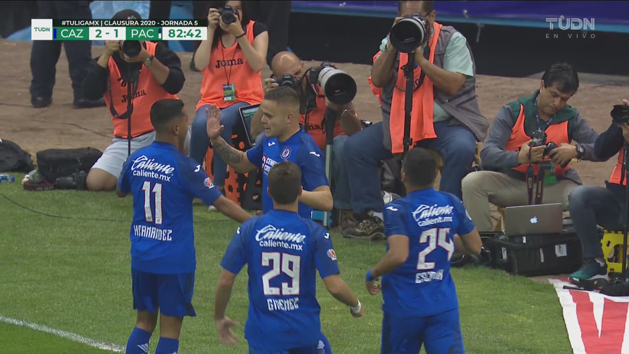 ¡Gol y polémica! ‘Cabecita’ Rodríguez anota el 2-1 vía penal