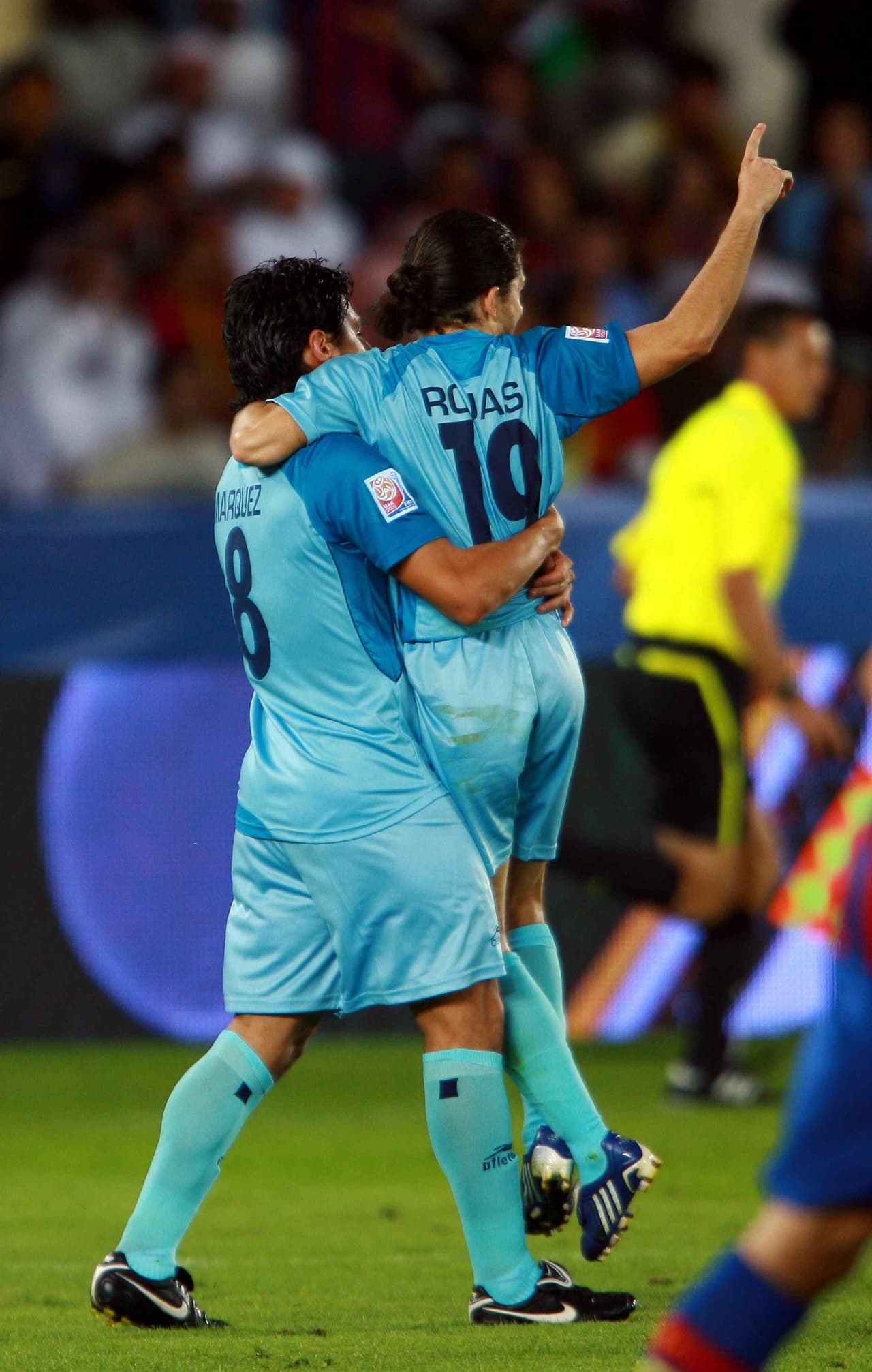 Rojas se había vuelto famoso por meterle un gol al FC Barcelona un año antes con el Atlante.