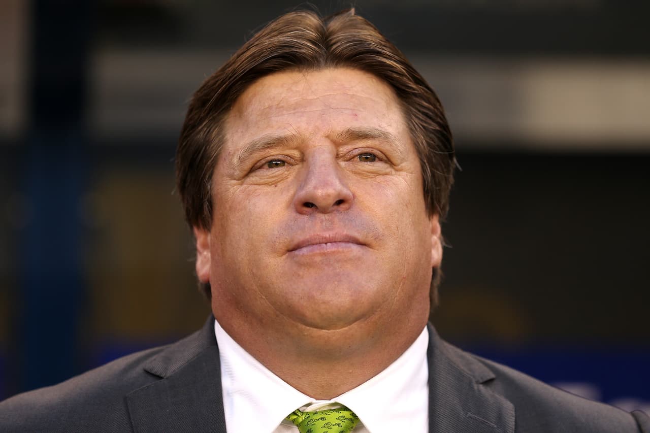 Miguel Herrera ha dado la impresión de que no estaba del todo preparado para dirigir una selección nacional, asimismo dejó claro que no sabe aceptar errores, algo que le costó para estar cerca de ser cesado del Tri.