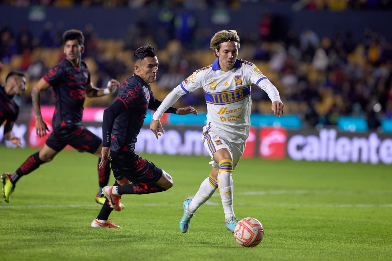 Tigres de la UANL se presentó en su estadio para recibir a los rojinegros del Atlas para su fecha de la Copa por México y consiguió la victoria por la solitaria anotación de Jesús Angulo con lo que los locales se quedaron con la victoria en 'El volcán'.
