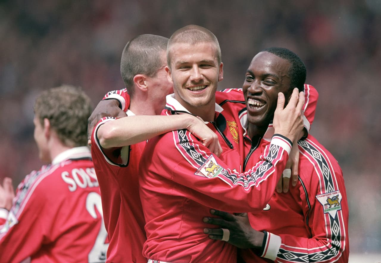 8. Manchester United (1999/2000): un gran equipo tuvo Fergusson en esa temporada, donde logró el título de Premier League. Aunque es el equipo que ganó la triple corona en la pasada temporada, sus estadísticas fueron superiores.