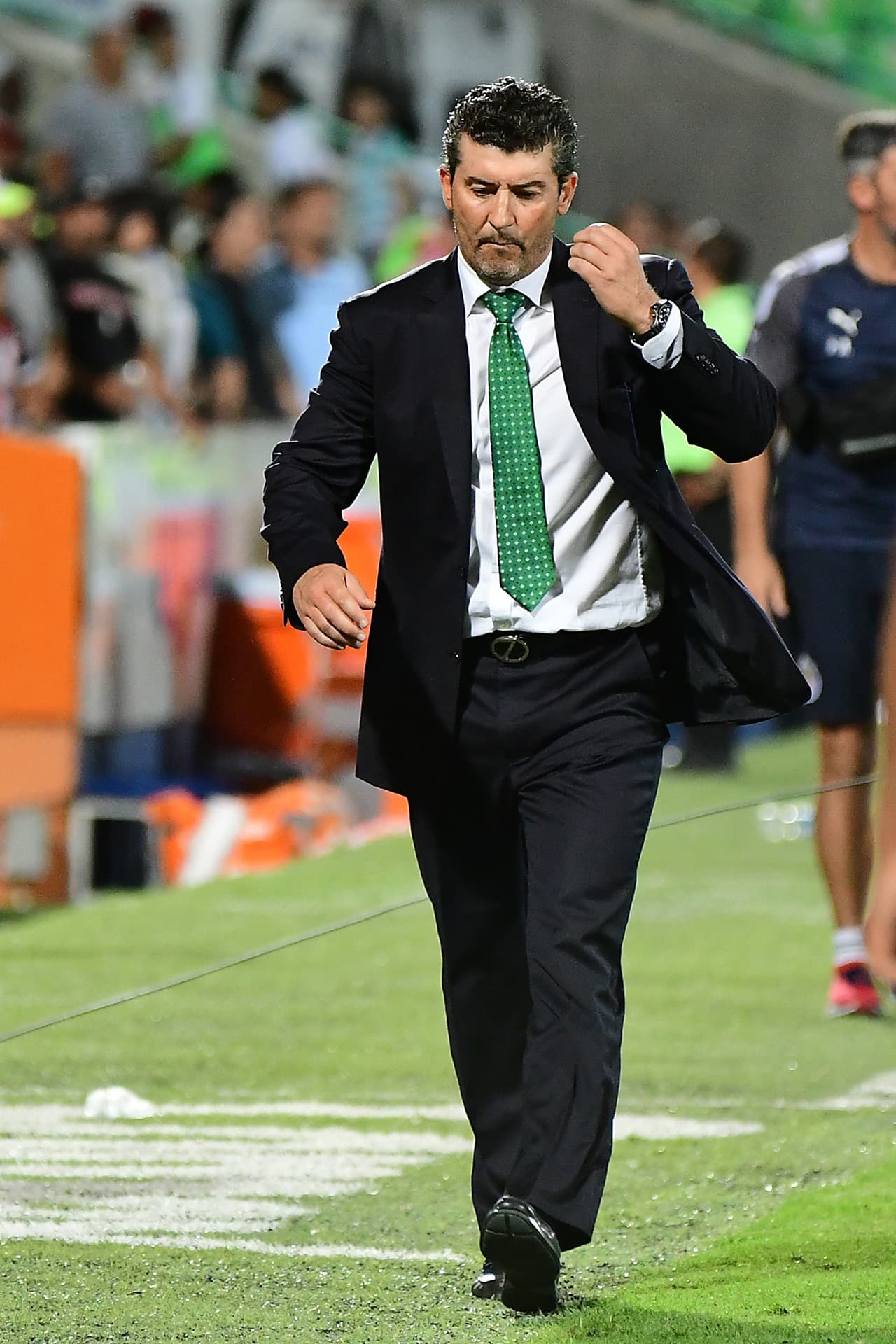 El 15 de agosto de 2016, Santos Laguna anuncia la contratación del 'Chepo' de la Torre como su nuevo técnico.