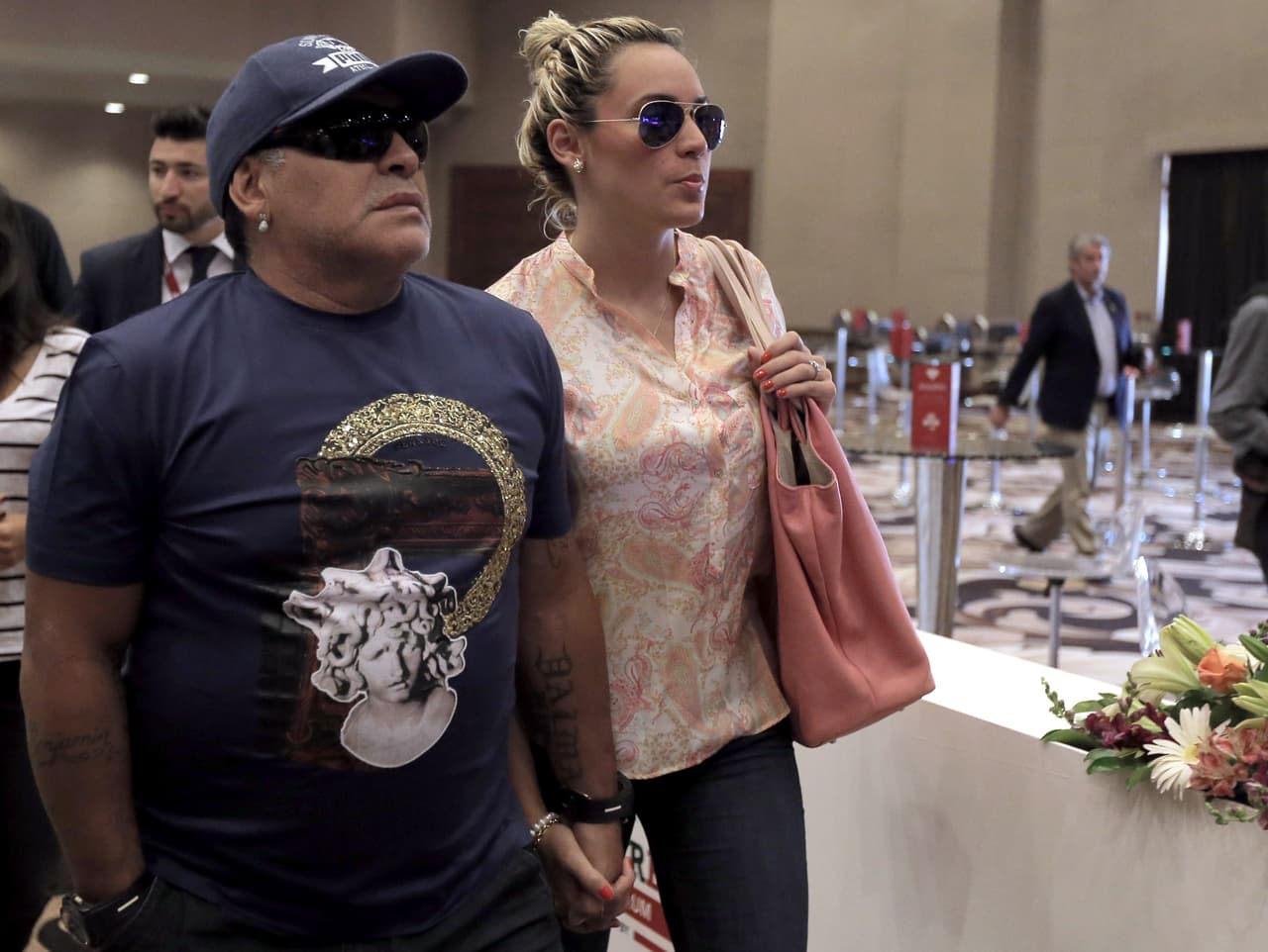 Maradona negó los cargos asegurando que sólo intentaba quitarle el teléfono celular a Rocío para que dejara de grabarlo.