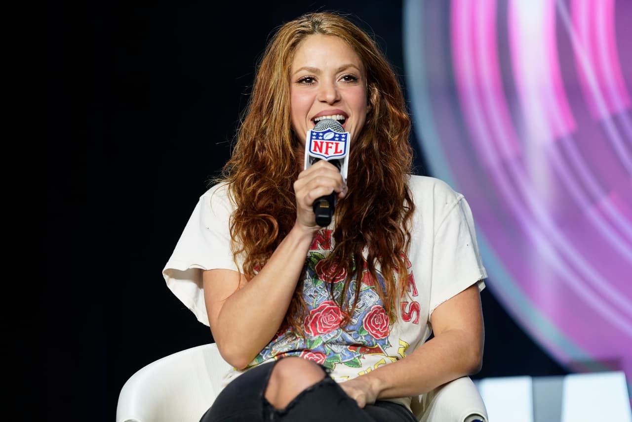 Shakira y Jeniffer López están listas para el show de medio tiempo del Super Bowl LIV. A pesar de tener estilos diferentes, el show será todo un complemento. Aseguran que el performance será increíble y lleno de energía.