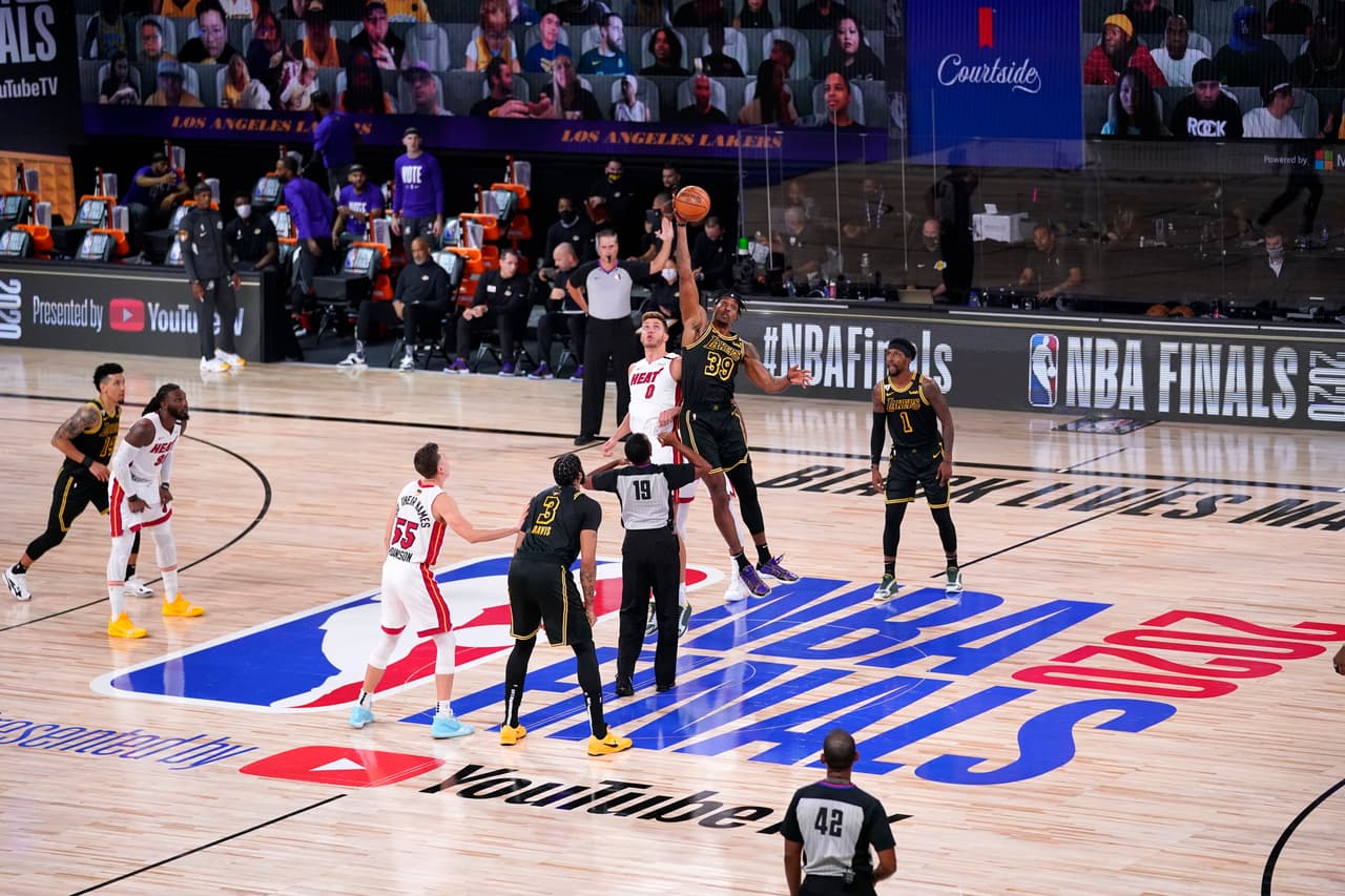 Los Lakers ganan 124-114 al Heat y lideran la serie 2-0 | Anthony Davis y LeBron James fueron los máximos anotadores del segundo juego de las Finales 2020.