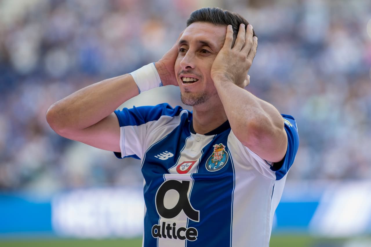 Héctor Herrera.