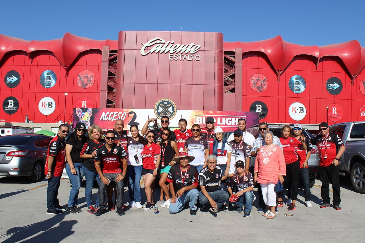 Así se vivió el primer partido del Apertura 2017 en el Estadio Caliente. Aficionados de Xolos y Cruz Azul acudieron en familia a disfrutar de una noche de buen futbol.