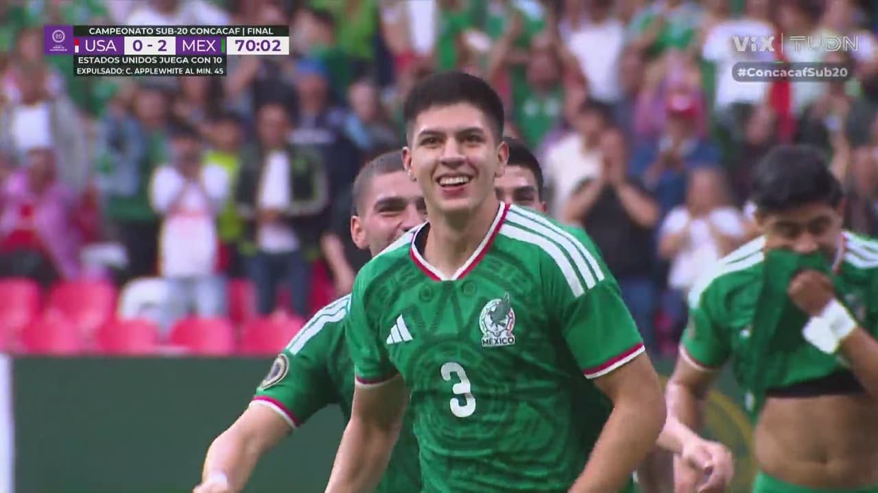 ¡Doblete de Cristóbal Alfaro! En otro remate de cabeza, el 0-2 para México