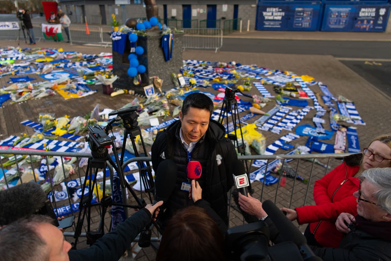 Se enturbia el caso de Emiliano Sala: Directivo del Cardiff denuncia amenazas del agente