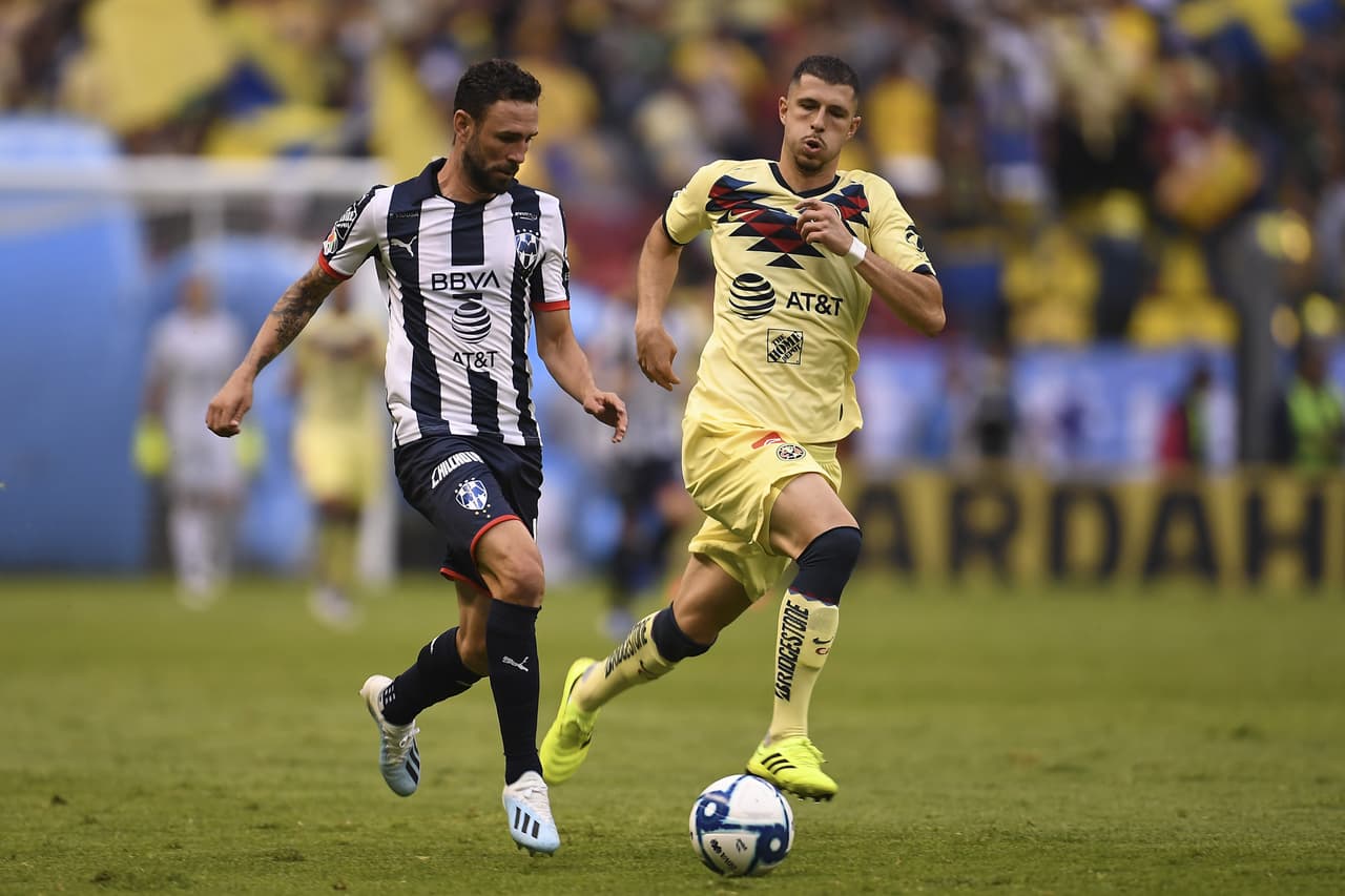 Layún cumplió el sueño de Roxana, quien lucha contra el cáncer