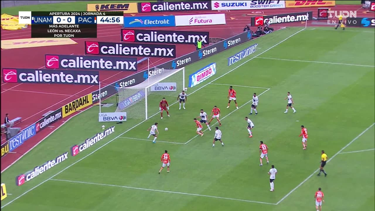 ¡TIRO ATAJADO! disparo por Luis Rodríguez.