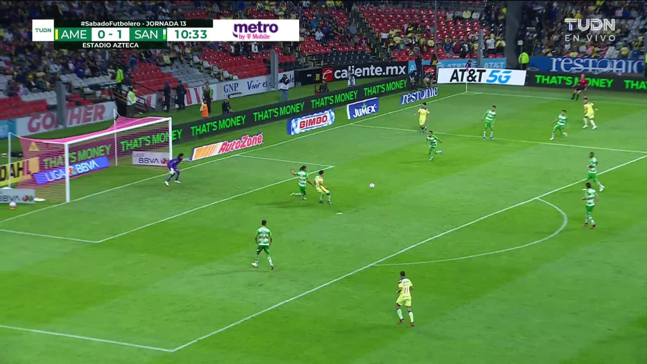 ¡TIRO ATAJADO! disparo por Juan Brunetta.