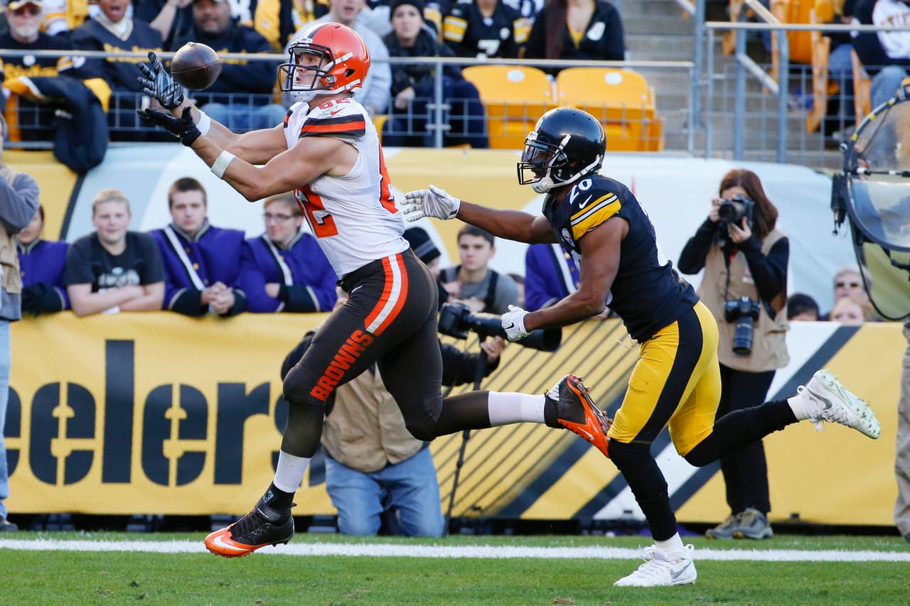 Los Pittsburgh Steelers derrotaron 30-9 a los Cleveland Browns en la semana 10 de la NFL y estas son las mejores imágenes de este encuentro.