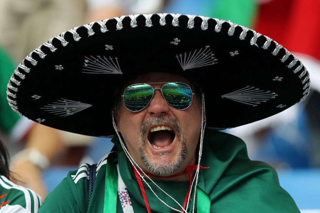 La fiesta de los fanáticos para el partido de México y Corea del Sur por el grupo F en el Mundial de Rusia 2018 tuvo como protagonista el colorido de los seguidores del 'Tri' en Rostov.
