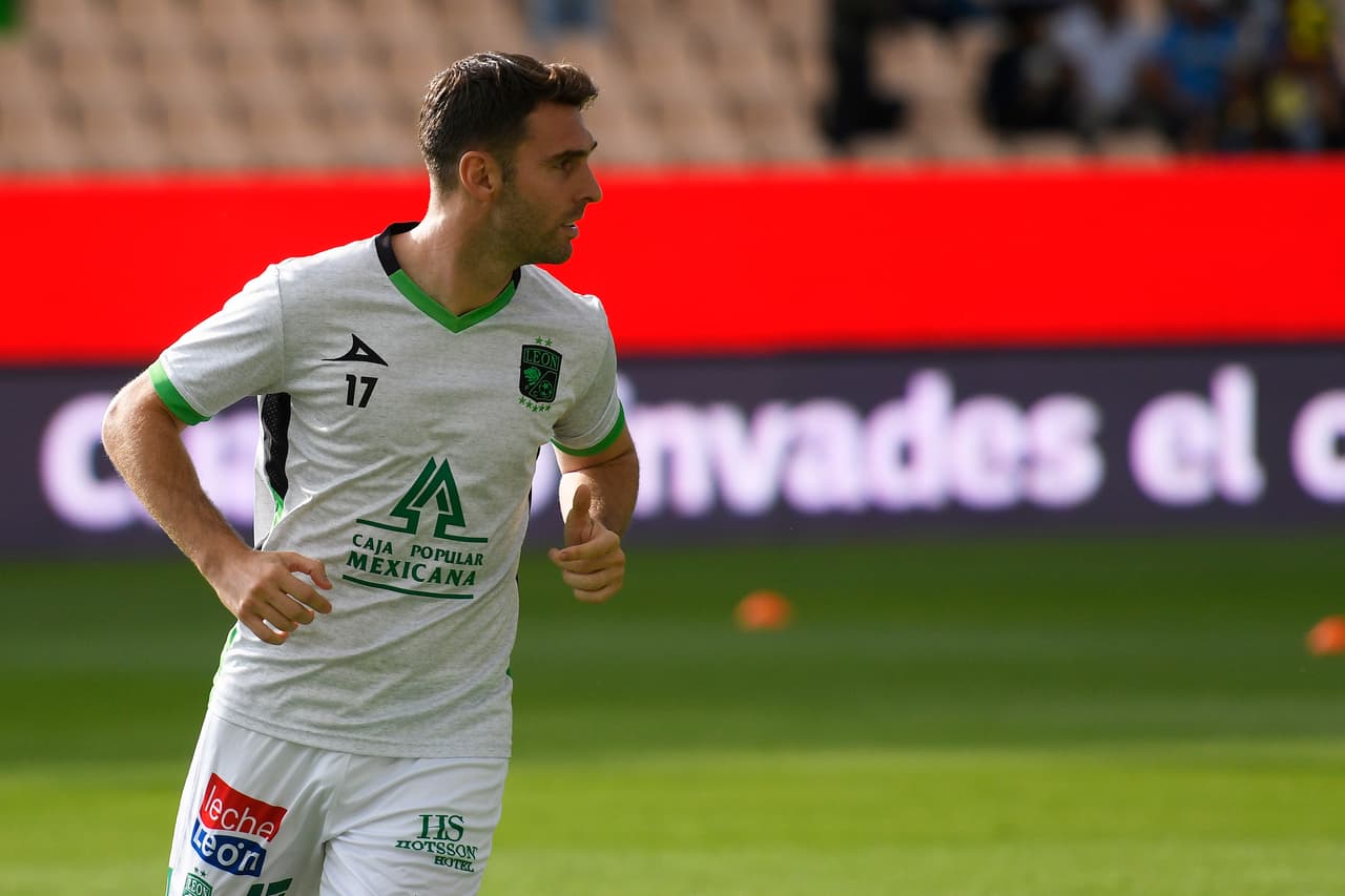 El rey de la noche se alistaba para meterse en la historia de su equipo sin saber que serían 90 minutos para recordar. (Imago 7)