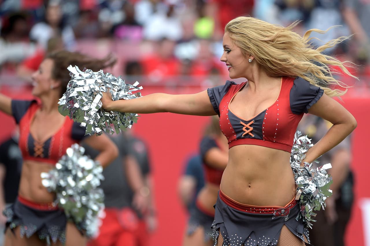 Checa las hermosas cheerleaders que llenaron de alegría la Semana 10 de la NFL.