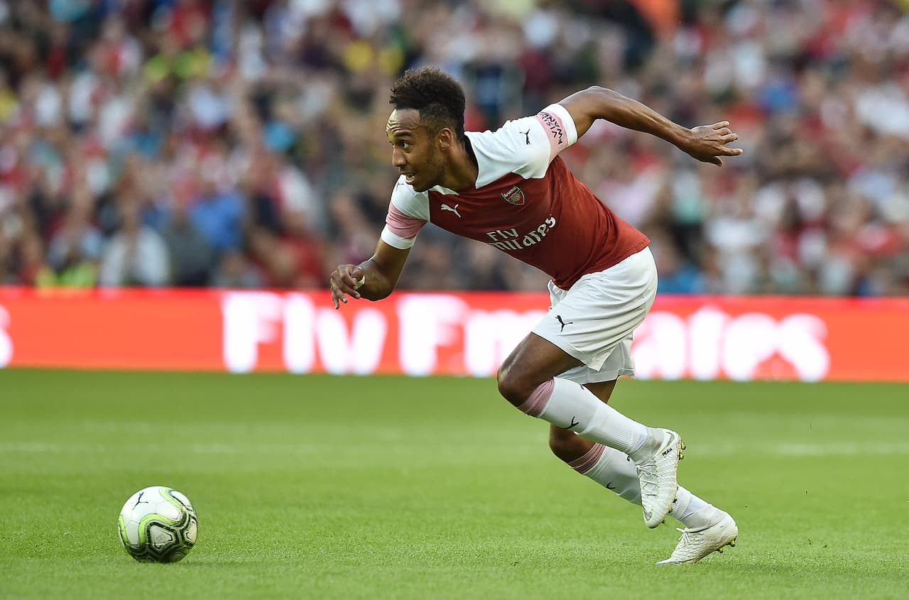 6. Pierre-Emerick Aubameyang (Arsenal F.C.) - Su primera demostración en los pasados seis meses con la camiseta de los Gunners fue ilusionante: 10 goles en 13 partidos. No hay dudas de las condiciones del gabonés, aunque el equipo londinense sigue en un mar de dudas.