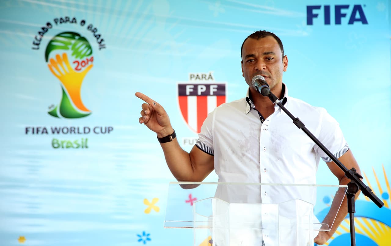 Cafú durante un evento de promoción del Mundial Brasil 2014.