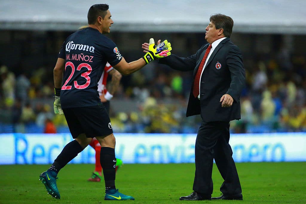 Los directores también pueden saber que Muñoz es un miembro del equipo que es muy obediente a las indicaciones.