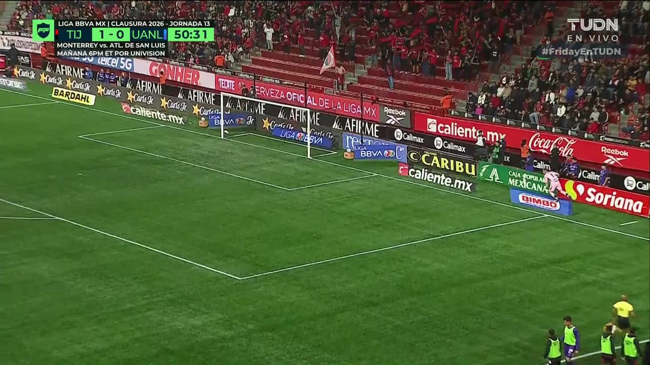 ¡TIRO ATAJADO! disparo por Rodrigo Aguirre.