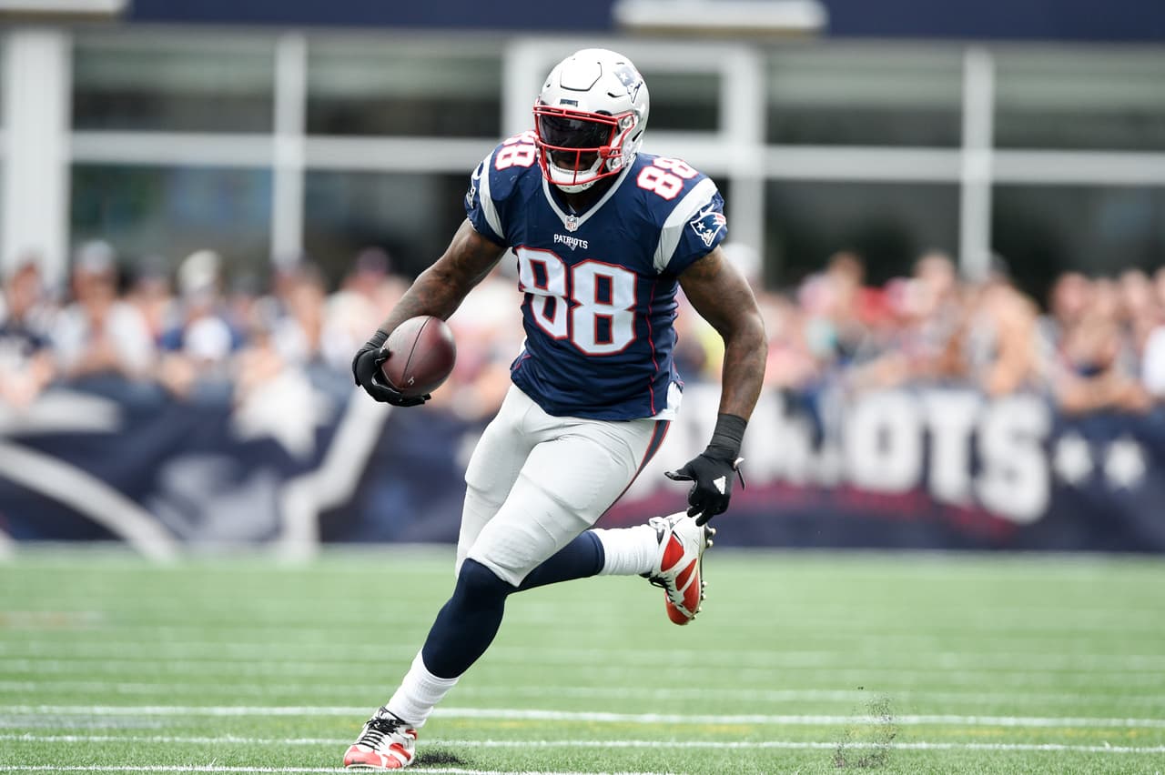 New England Patriots tight end Martellus Bennett (88) gains 26 yards in the initial drive of the 1st quarter during the NFL week 2 football game against the Miami Dolphins on Sunday, Sept 16, 2016 in Foxboro, Mass. The Patriots defeated the Dolphins 31-24. ( Jim Mahoney via AP)