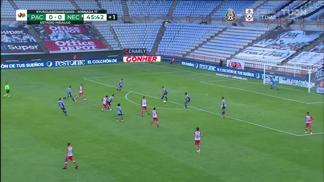 ¡TIRO ATAJADO! disparo por David Cabrera.