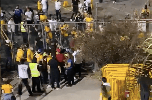 Bronca en el Clásico, aficionados de tigres persiguen a rayado