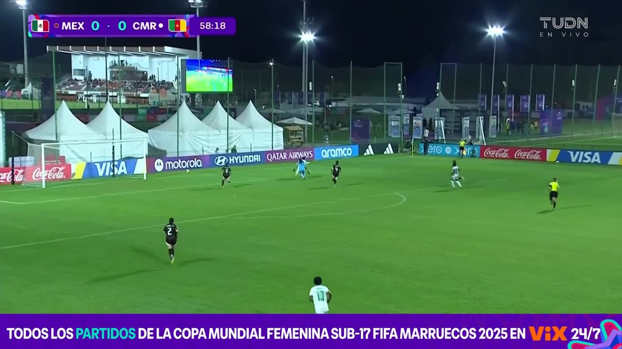 Tremendo susto con este error de México que de milagro no fue gol en contra
