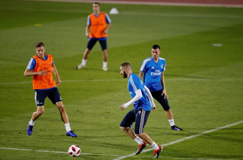 Real Madrid realizó su primera práctica en Abu Dhabi antes de la Semifinal del Mundial de Clubes contra Kashima Antlers, que eliminó a Chivas de Guadalajara y contra el que quiere evitar sorpresas.