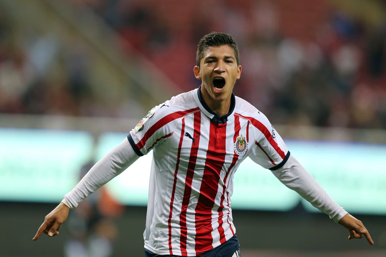 Ángel Zaldívar: el jugador de las Chivas se graduó como Ingeniero Industrial en la Universidad del Valle de Atemajac.